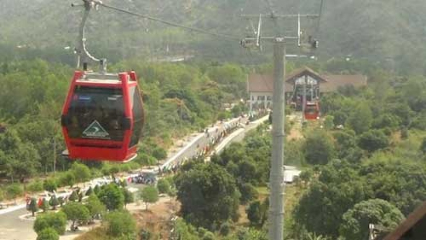 Cable car opens at Cam Mountain