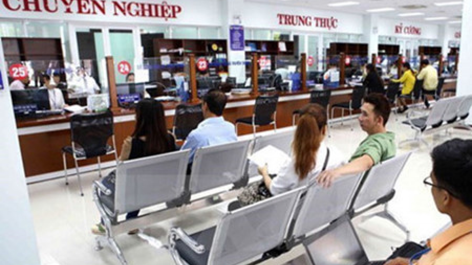 Ho Chi Minh City steps up administrative reform