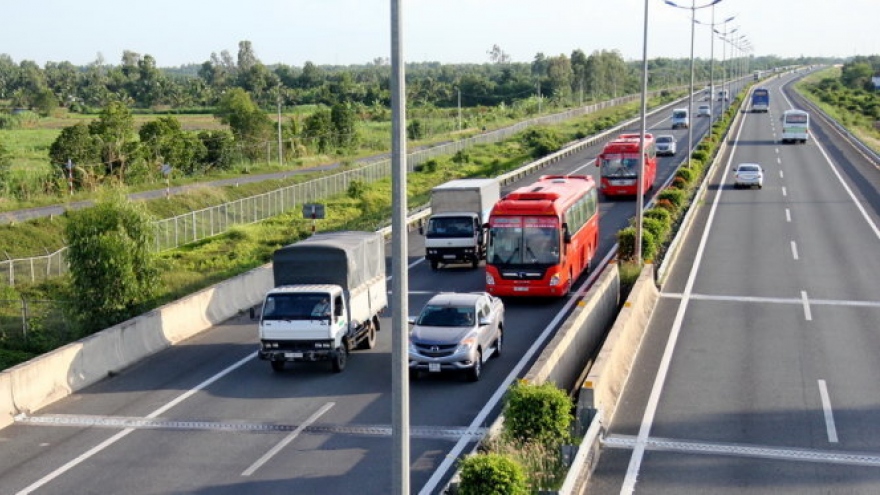 Vietnam to develop 1,370km cross-nation expressway at US$13bn
