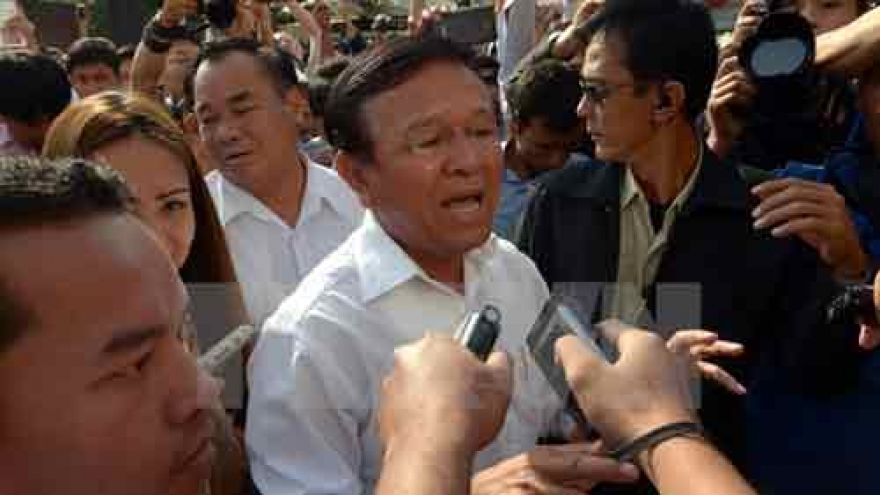 Cambodia: deputy opposition leader banned from leaving country