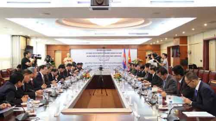 Vietnam, Cambodia boost telecommunication cooperation