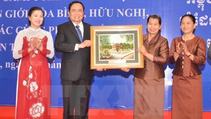 Vietnam, Cambodia commit to building peaceful borderline