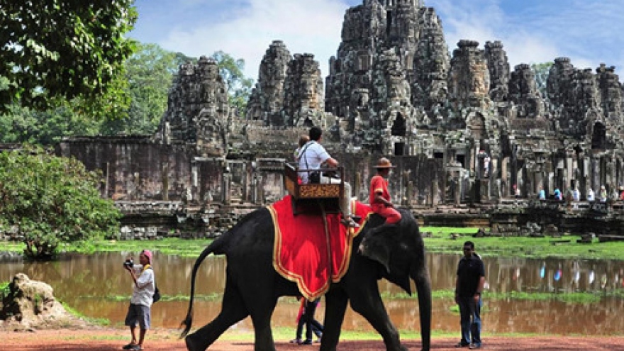 Cambodia celebrates record for Vietnamese tourist arrivals