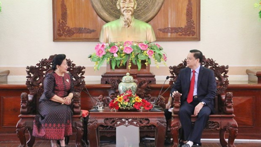 Can Tho strengthens ties with Cambodian localities