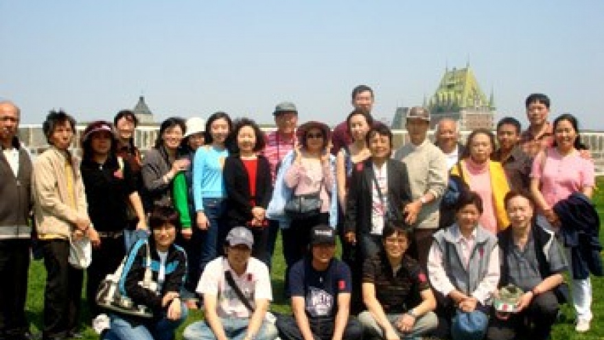 Ambassador vows support to Vietnamese in Canada