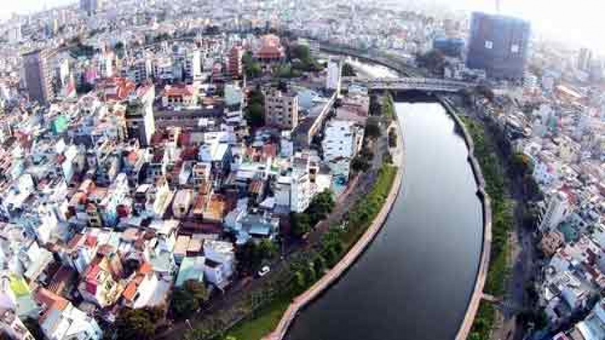 Canals could be used to regulate flooding