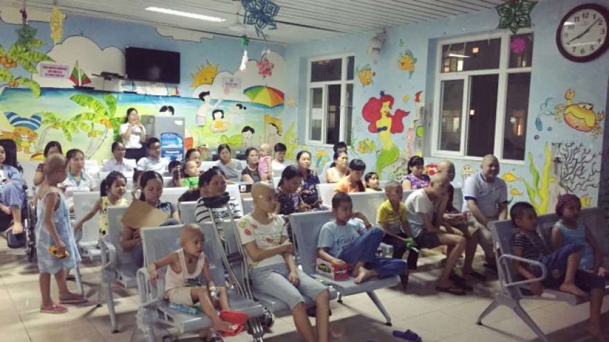 ​Hanoi hospital opens weekly ‘cinema’ for children with cancer