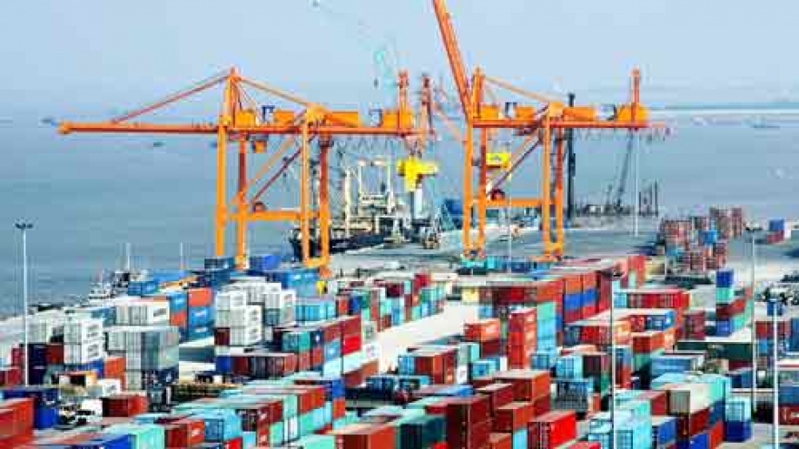 Ports intent on logistics