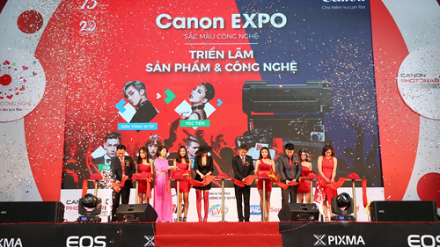 Canon EXPO 2017 opens in HCM City