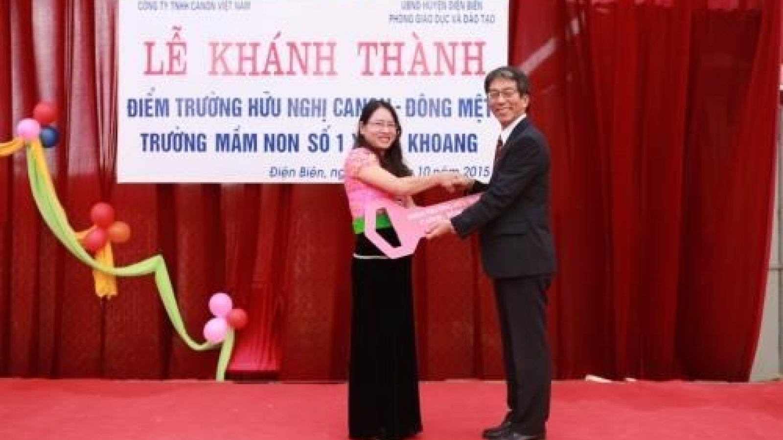 Canon Vietnam builds kindergarten in mountainous province