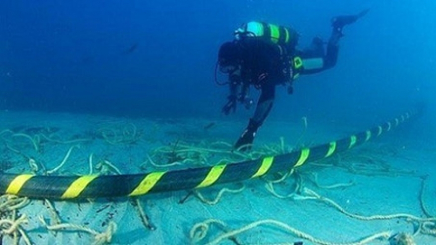 Telecoms rush to restore Vietnam internet connectivity 