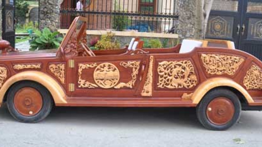 First wood car made in Vietnam