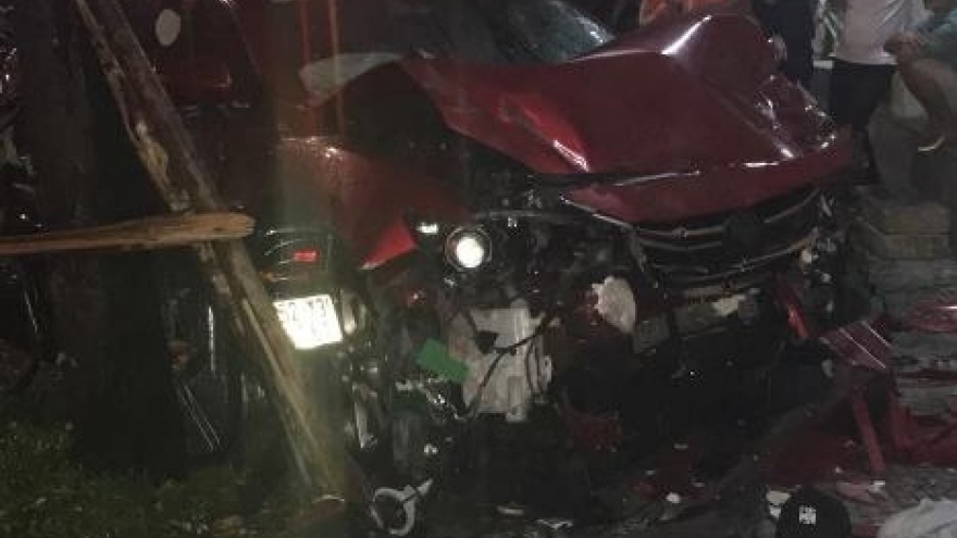 Woman killed by car crash while sitting inside restaurant in Vietnam