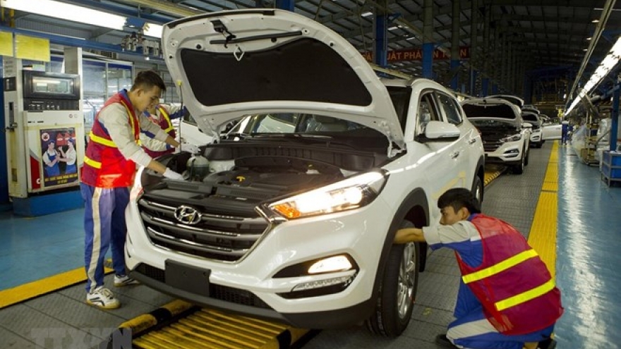 Promotions help boost auto sales in May