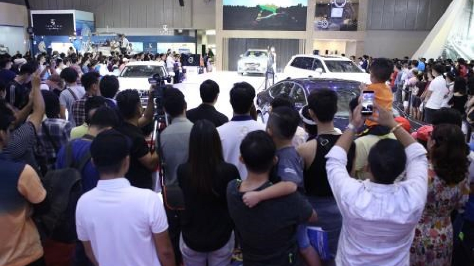 Vietnam’s car sale unlikely to meet yearly target