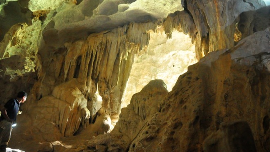 23 newly discovered caves in Ha Long Bay to be named