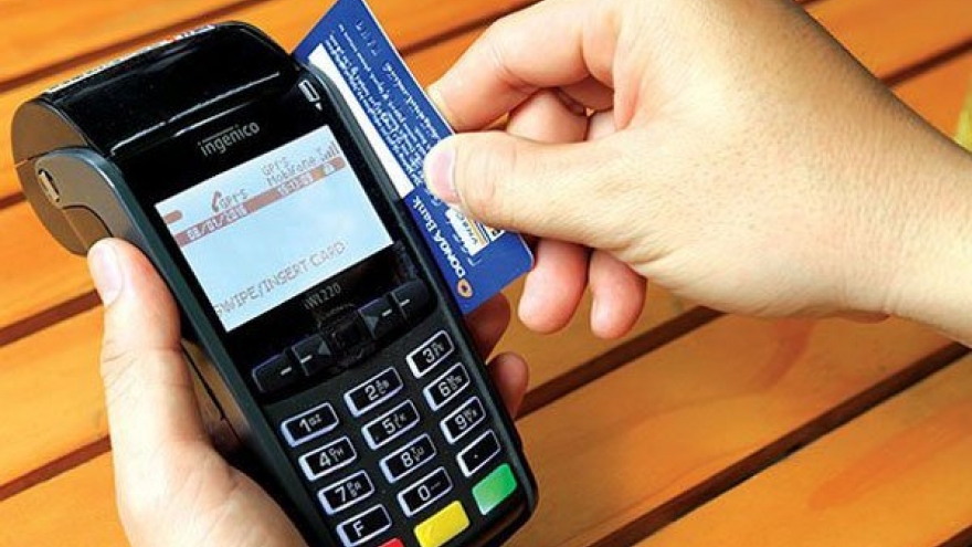 Schools and stores told to embrace e-payments