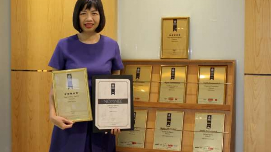 
        CBRE wins big at Asia Pacific Property Awards
                              