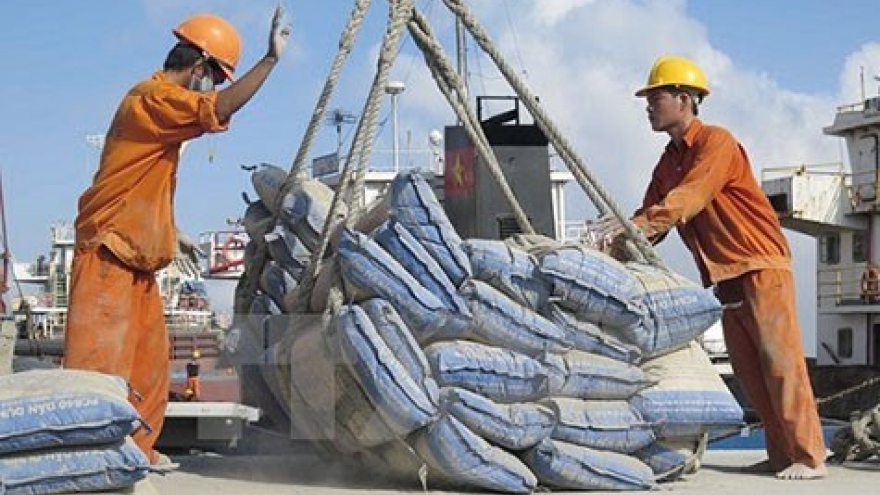 Ministry proposes tax cuts to boost cement export
