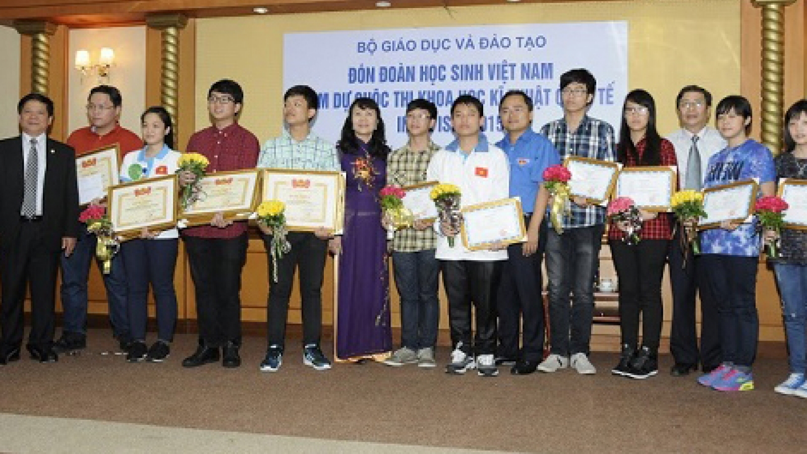 MoET honours Intel ISEF 2015 winners 