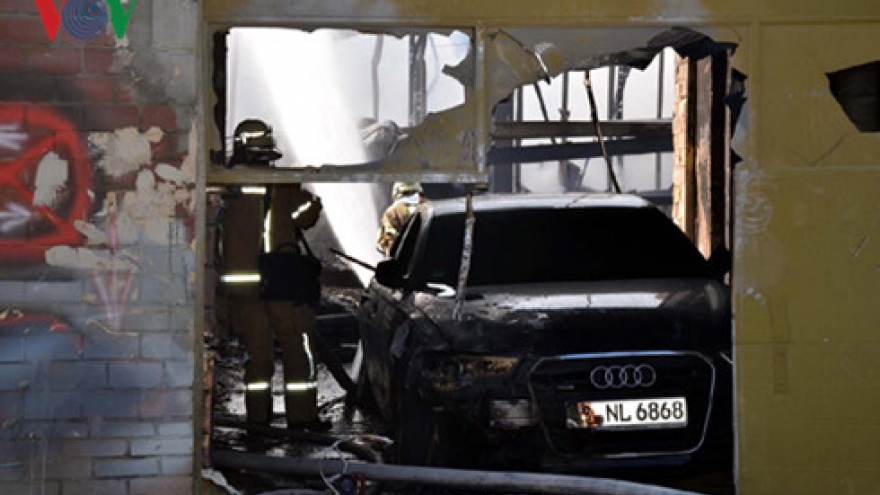 Fire guts Vietnamese owned repair shop in Berlin 