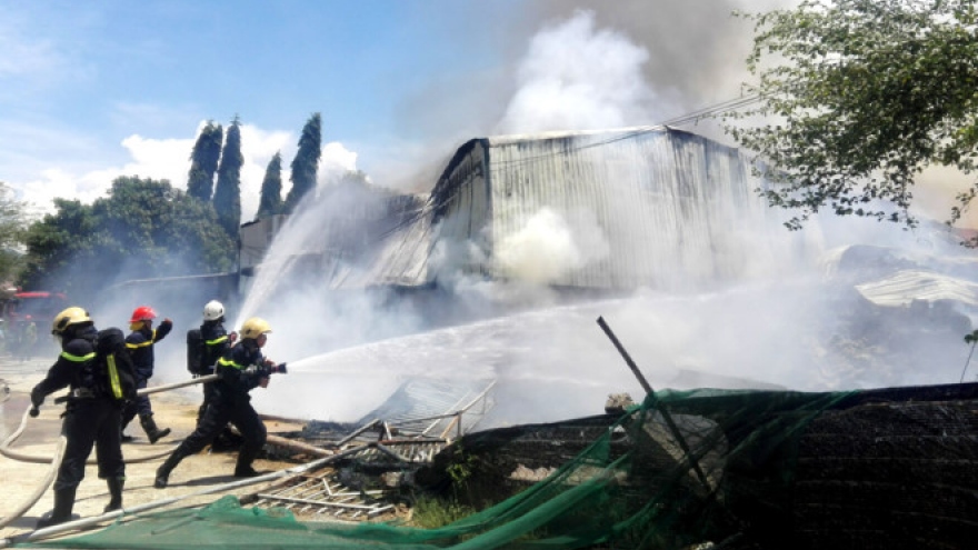 Fire tears through Ninh Thuan Province sugar mill