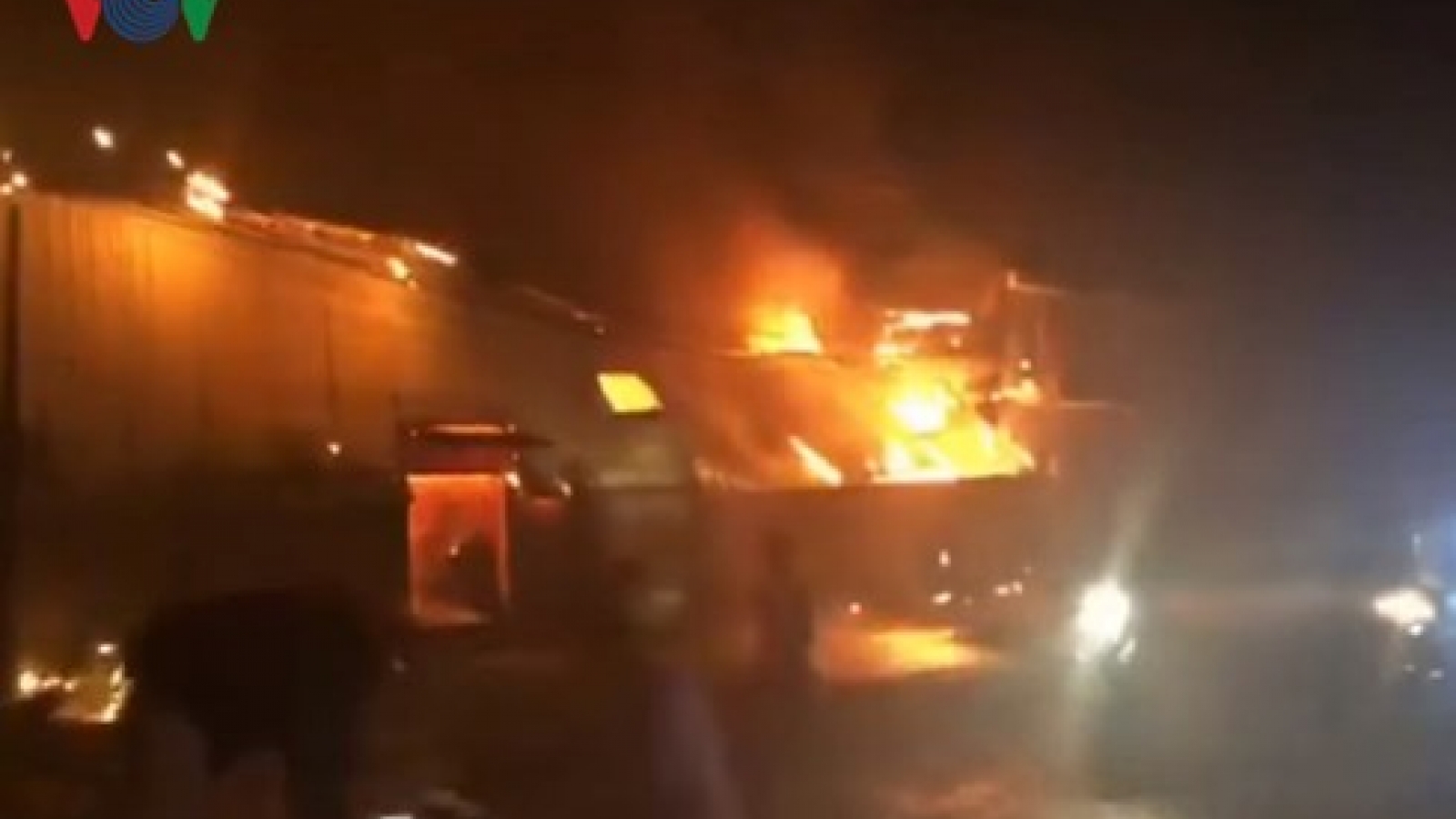 Fire rips through woodcraft village in Dong Nai