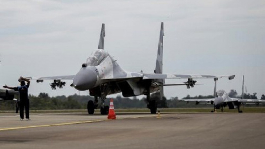 Indonesia holds large military drill in East Sea