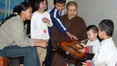 Two Vietnamese to be prosecuted for trafficking child