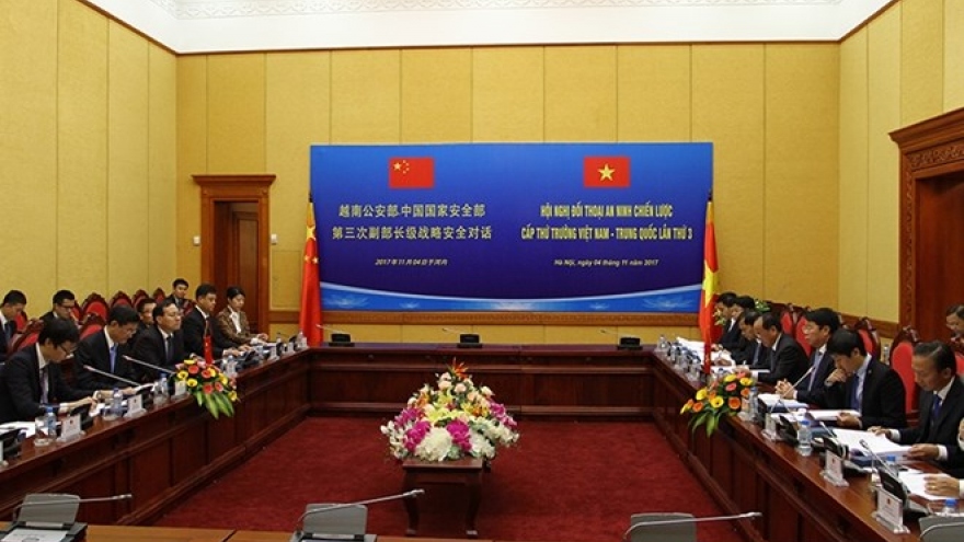 Vietnam, China hold security dialogue at deputy ministerial level