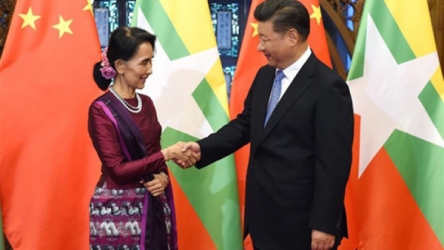 Chinese President meets Myanmar State Counsellor
