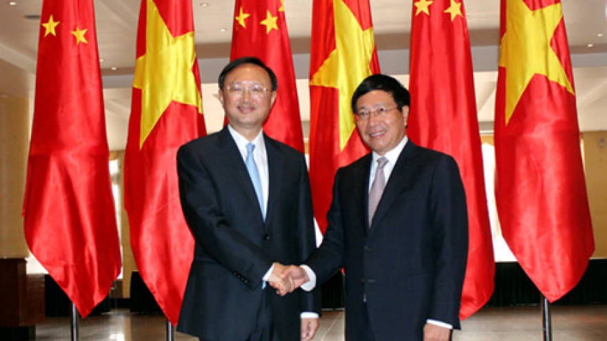 Vietnam, China agree to solidify political trust