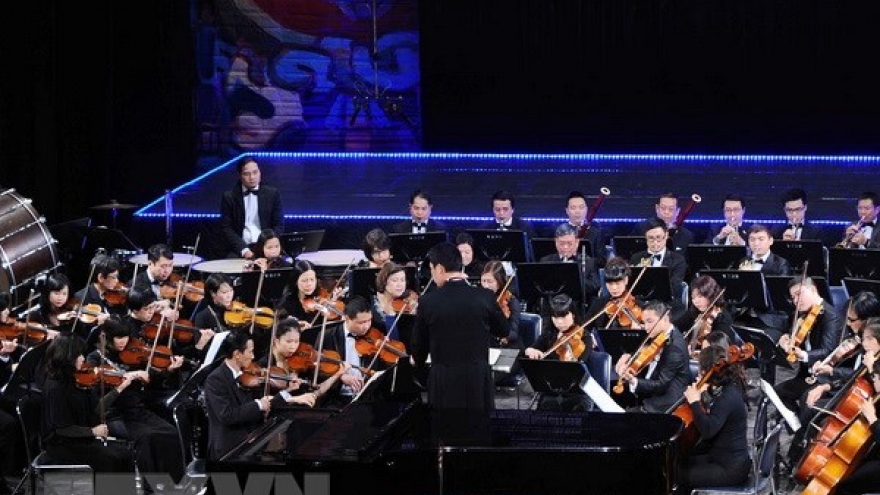 Vietnamese, US choirs on same stage