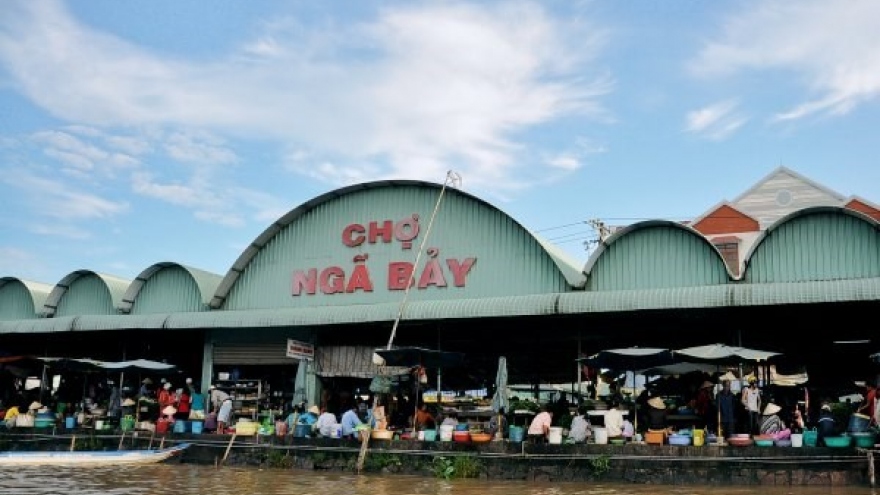 Company to invest VND700 billion in Nga Bay floating market