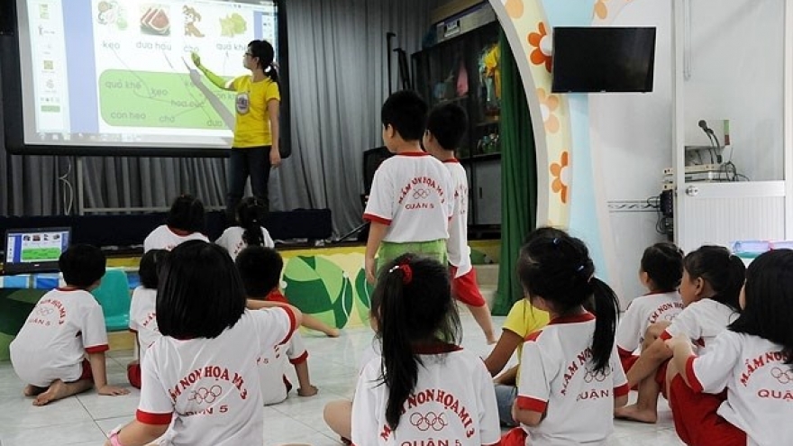 HCM City faces shortage of teachers, classrooms