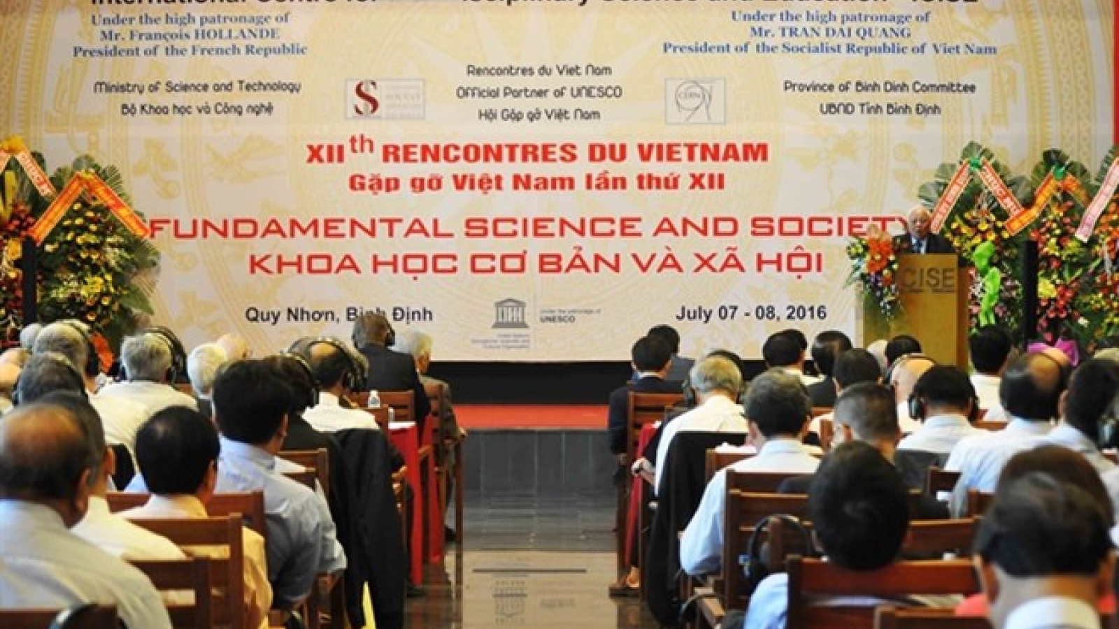 Experts mull over climate change at workshop