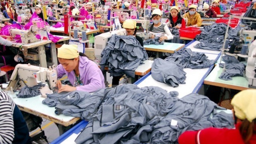 Vietnam leads in import of RoK clothes