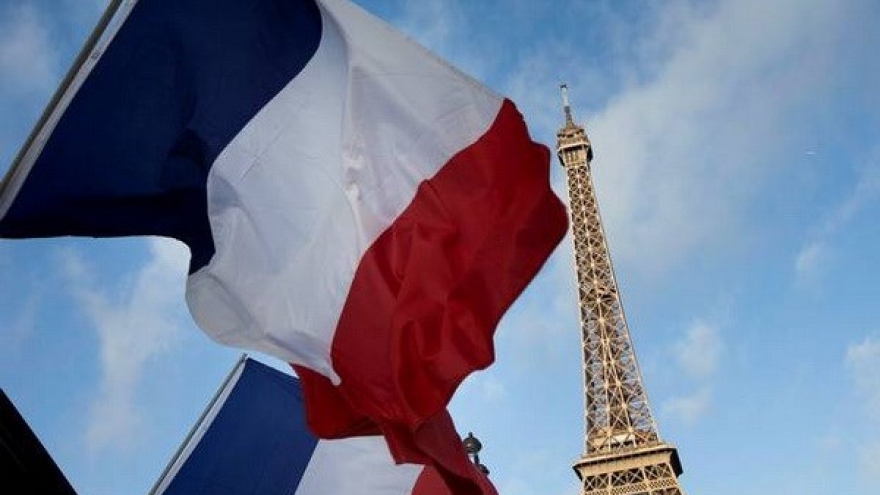 Vietnamese leaders congratulates France on National Day