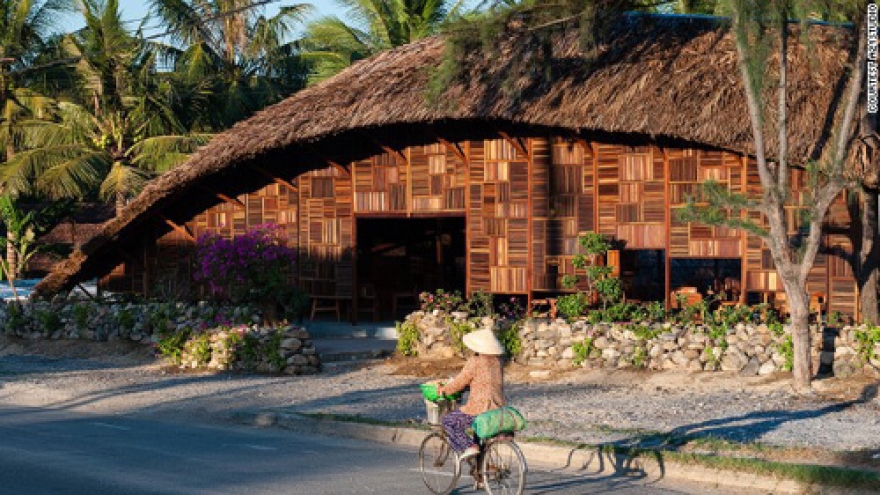 VN coffee shop among world's top 20 spectacular buildings