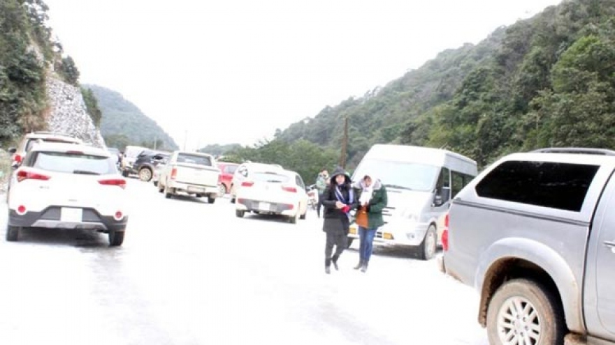 Freezing weather causes damage to northern localities