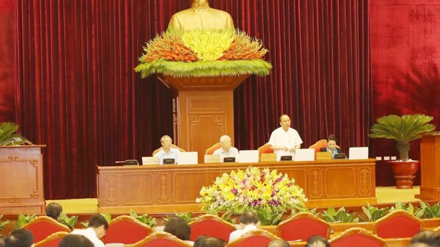 Party Central Committee discuss socio-economic development