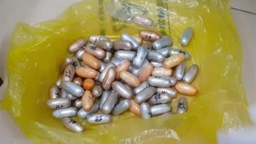 Senegalese man arrested for trafficking cocaine – in his stomach