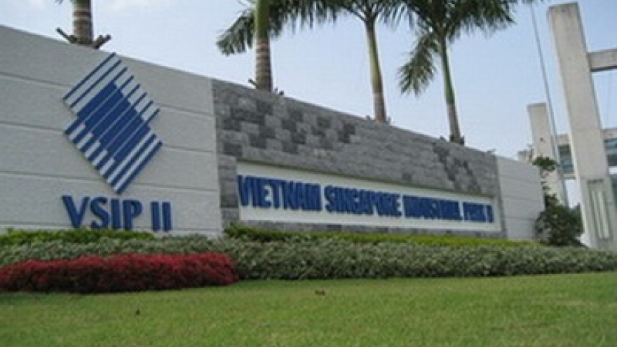 Vietnam, Singapore look towards stronger strategic partnership