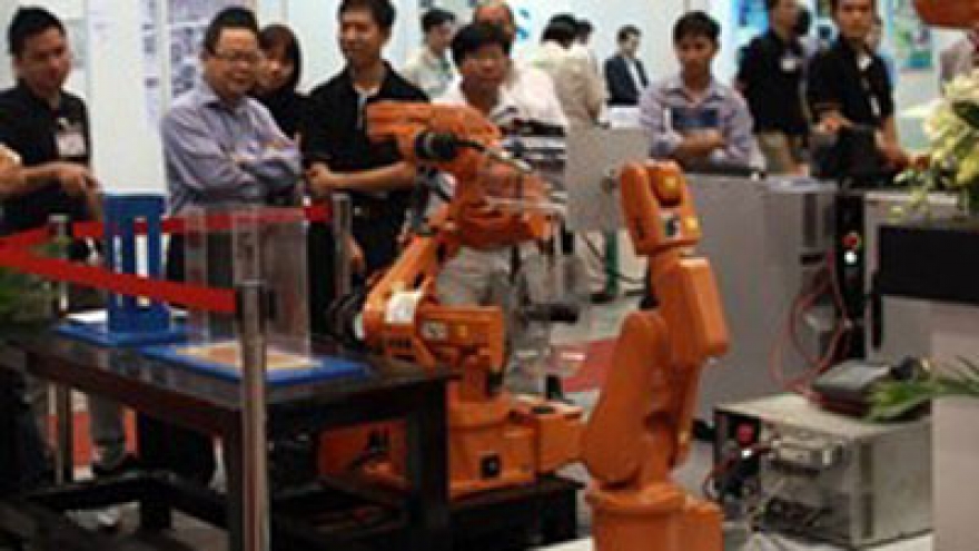 HCMC hosts support industry enterprise exhibition 