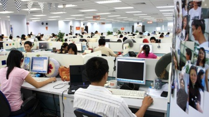 FPT looks to sell trading and retail units in 2017