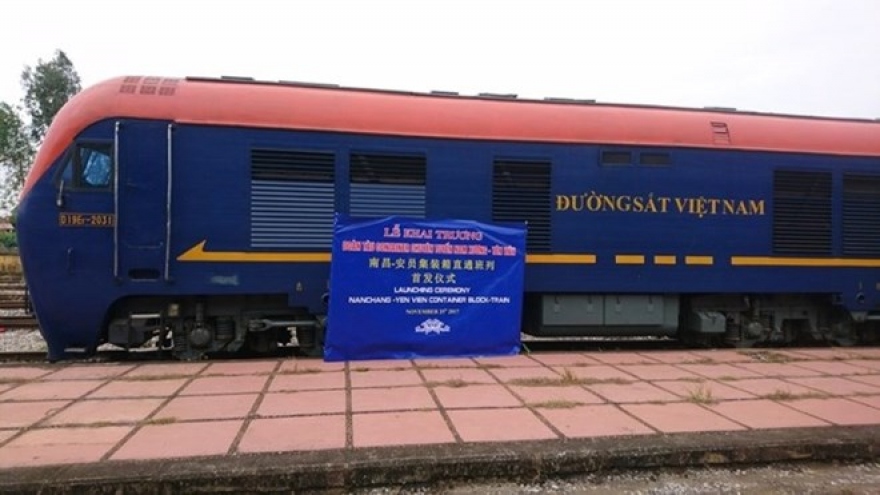 First container train links Vietnam with China