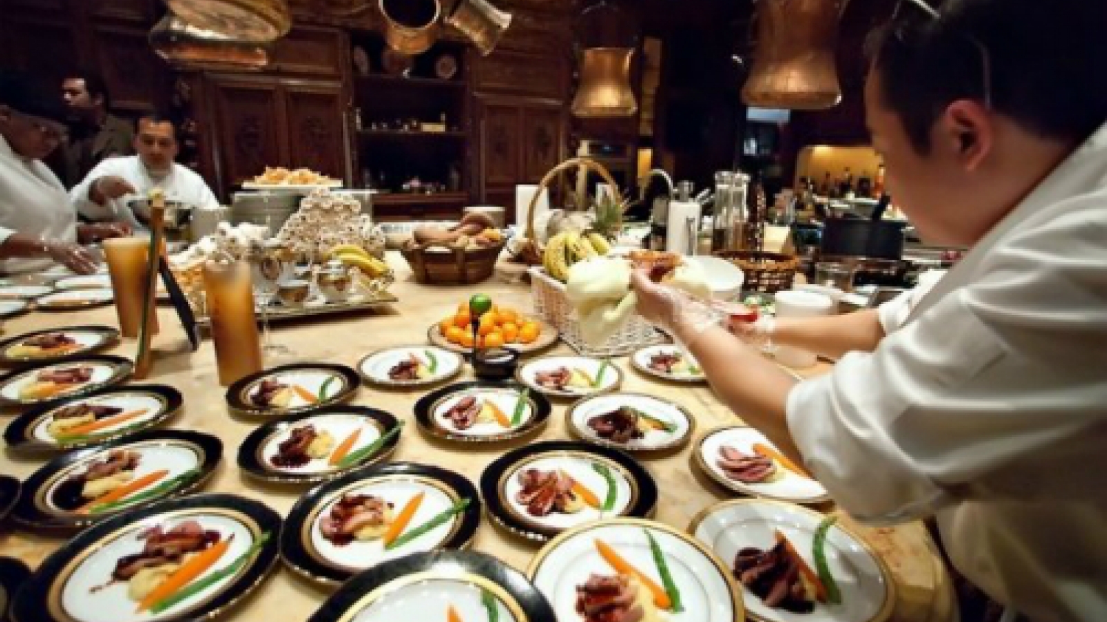 Hanoi food festival welcomes celebrity chef Jack Lee