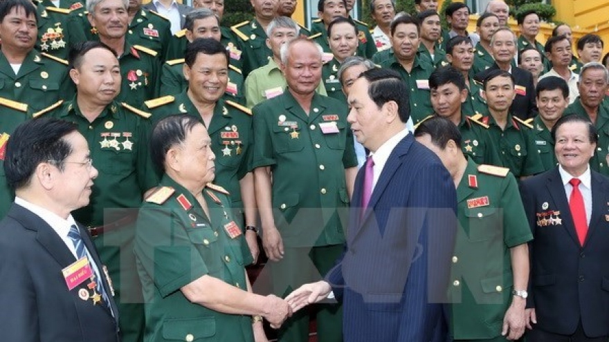 President asks for veterans’ active role in corruption fight