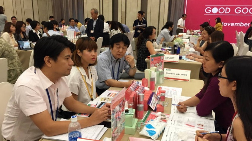 Japanese cosmetic manufacturers seek distributors