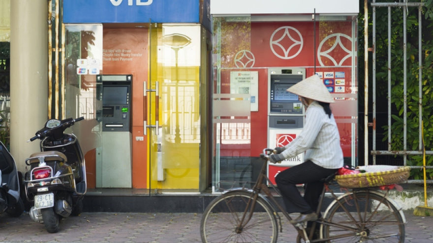 Tax incentives can speed up cashless payment in Vietnam